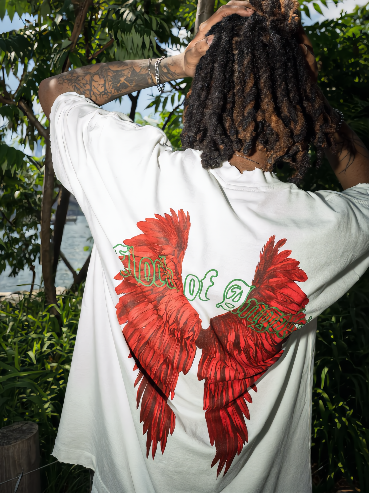 F.O.A SCROLL TEE